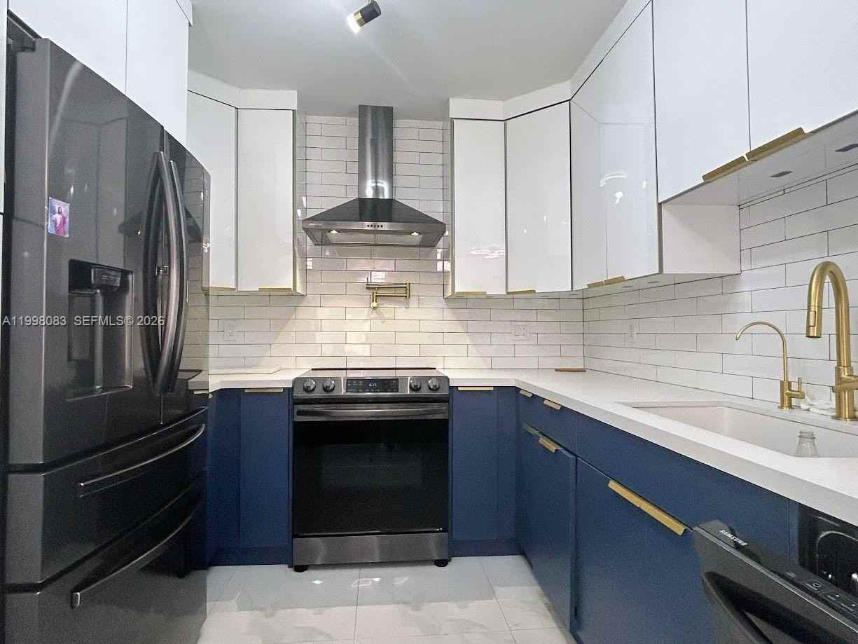 16082 Ne 9th Ct - Photo 2 of 15