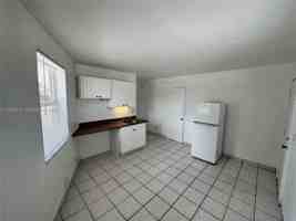 featured image of 701 Nw 7th Ave #1