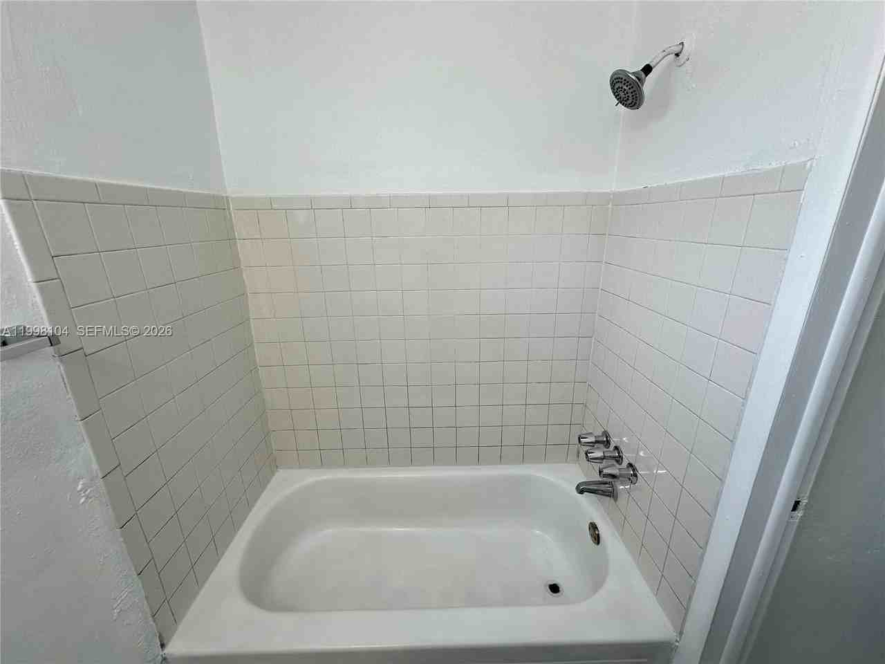 701 Nw 7th Ave #1 - Photo 6 of 9