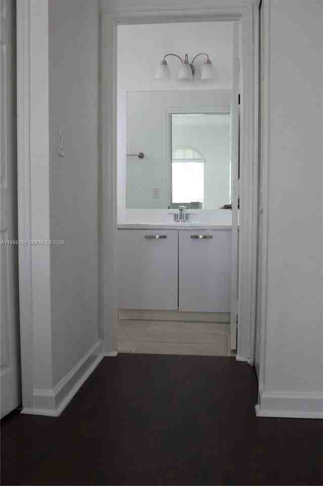 11675 Nw 78th Ln #0 - Photo 7 of 12