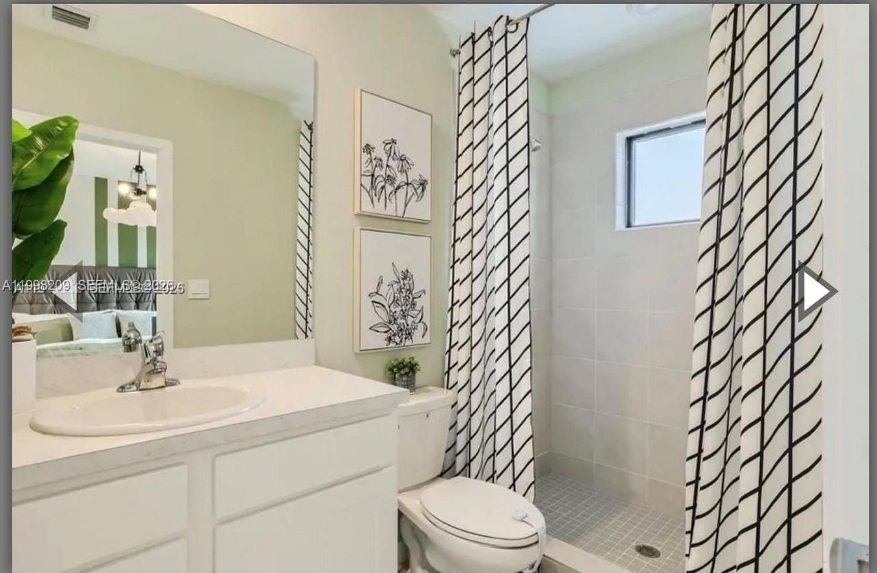 445 Ne 1st Dr - Photo 3 of 4