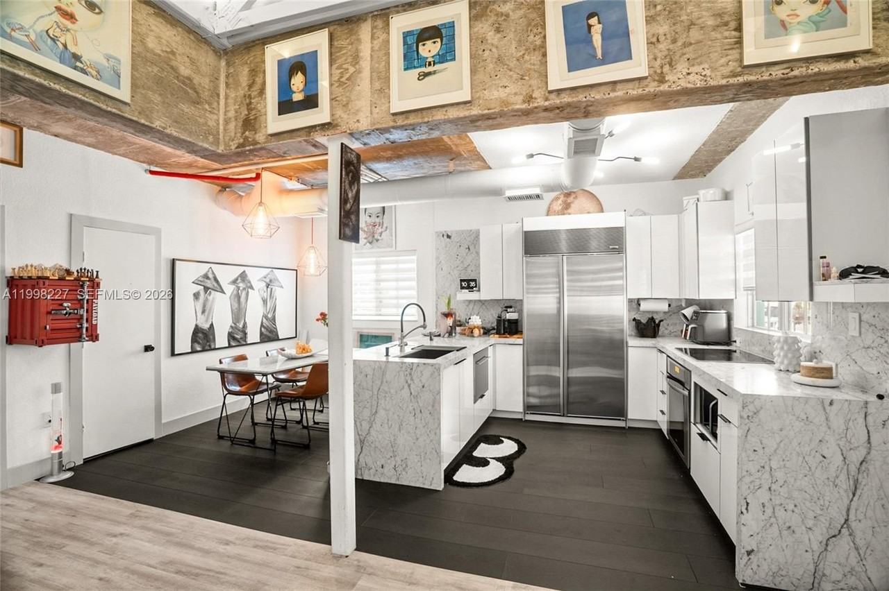 455 Nw 19th Ln #17 - Photo 4 of 32