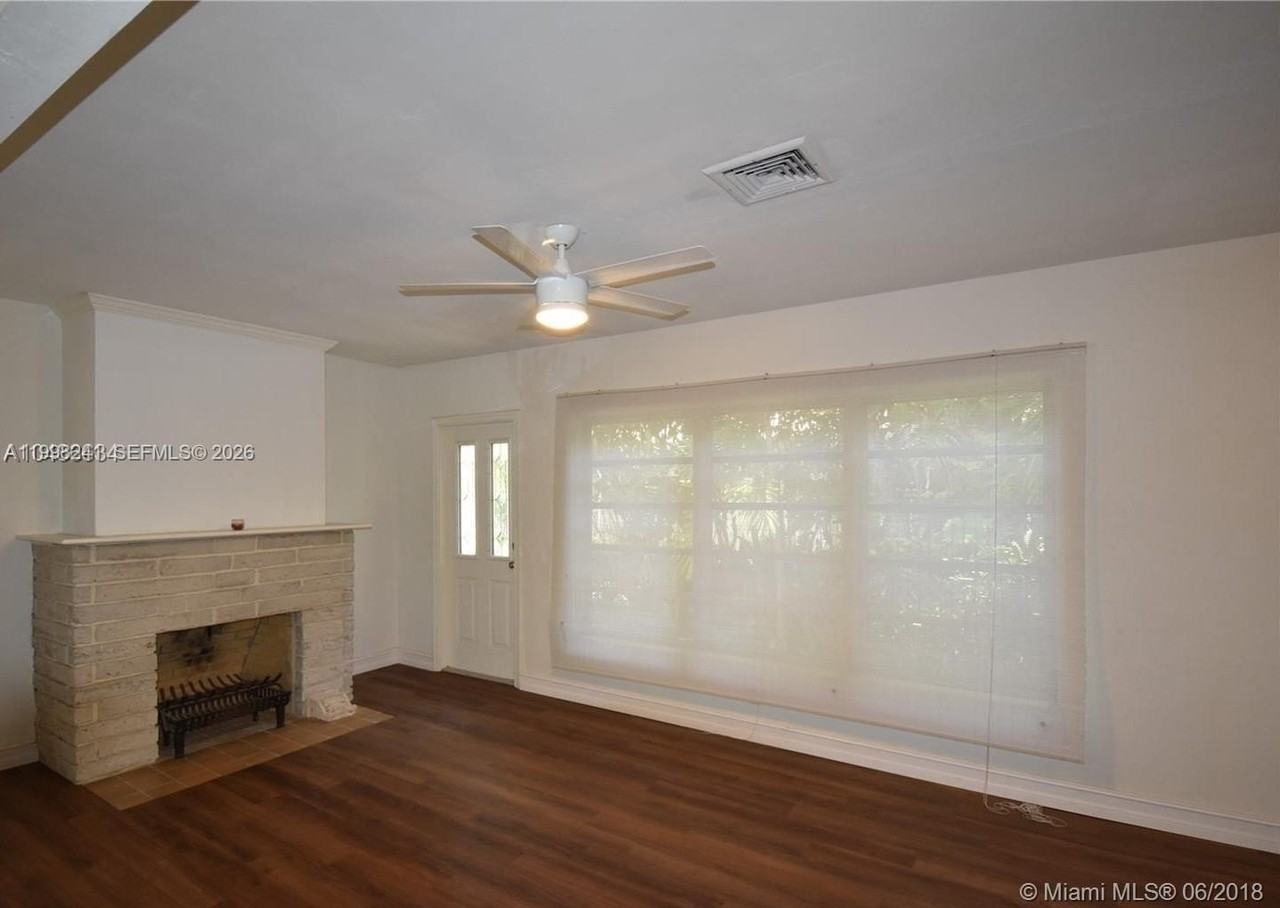 800 Andalusia Ave - Photo 6 of 21