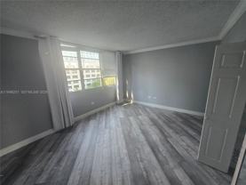 825 Brickell Bay Dr #750 - Photo 1 of 1