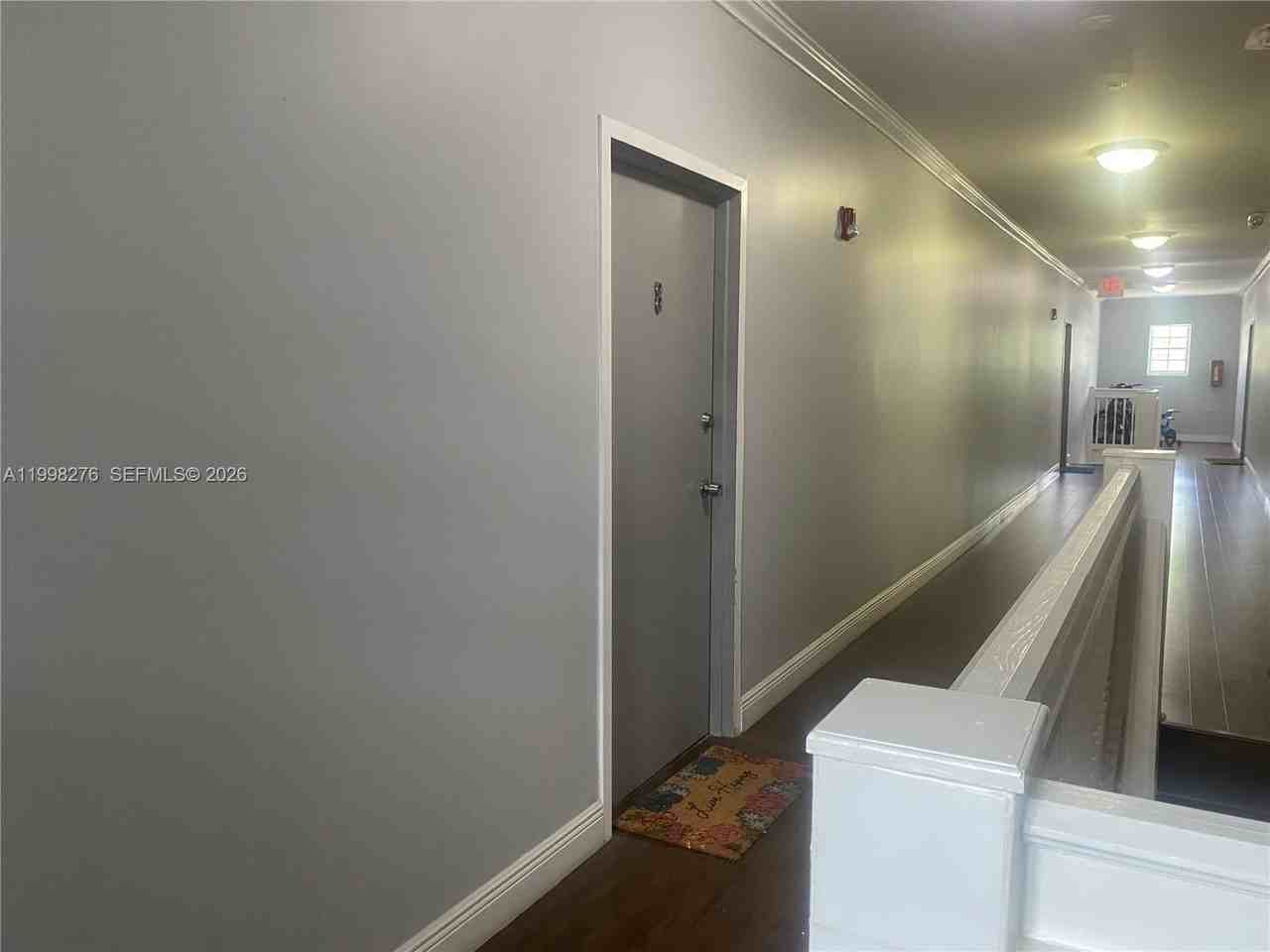 577 Ne 62nd St #8 - Photo 3 of 21