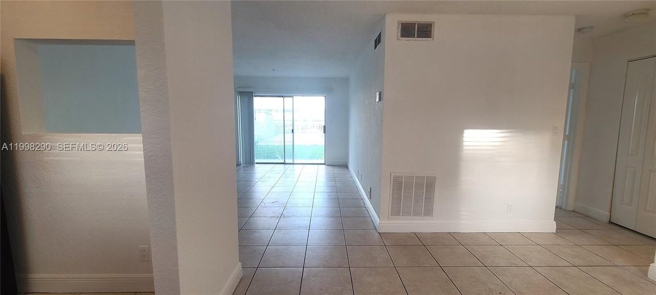 4251 Nw 5th St #109 - Photo 7 of 15