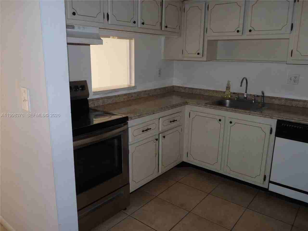 14525 N Kendall Dr #102J - Photo 3 of 24