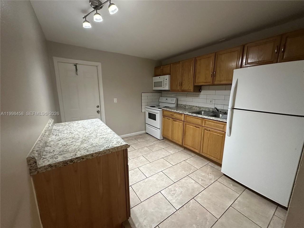 5940 Nw 20th St #44 - Photo 4 of 8