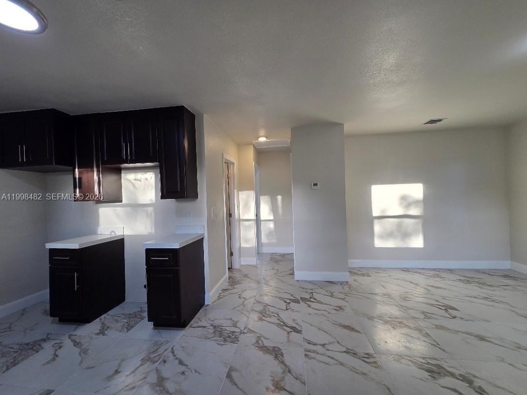 295 Nw 48th St #0 - Photo 3 of 12