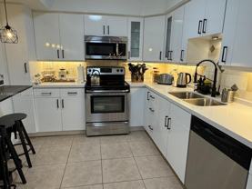 3600 Mystic Pointe Dr #910 - Photo 1 of 1