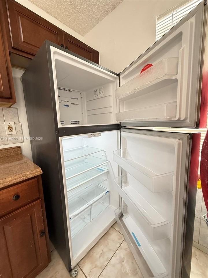 4295 Nw 114th Ter #4295 - Photo 6 of 15