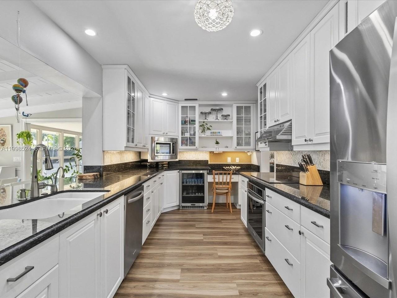 2648 Ne 26th Ave - Photo 3 of 50