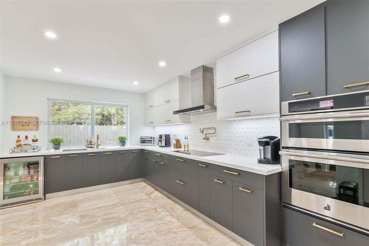 17420 Sw 84th Ct - Photo 5 of 33