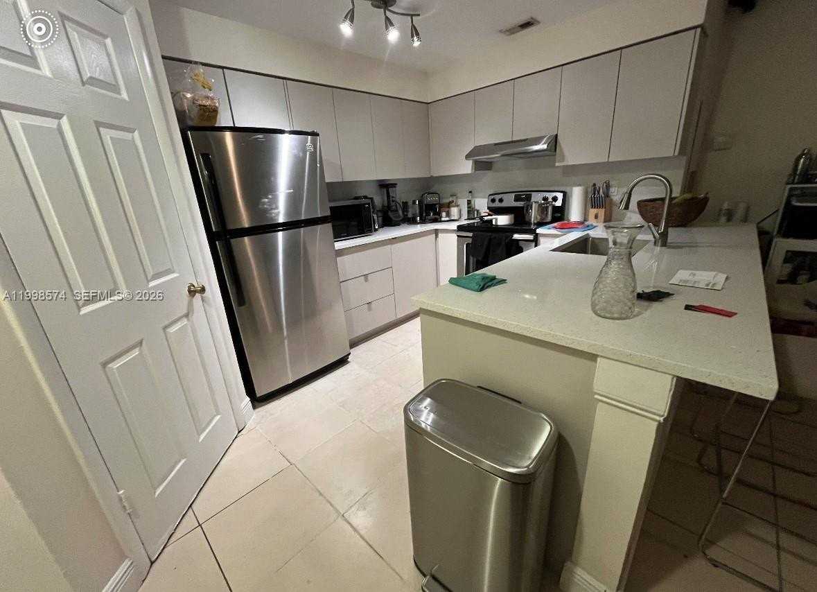 2550 Sw 18th Ter #2304 - Photo 2 of 6