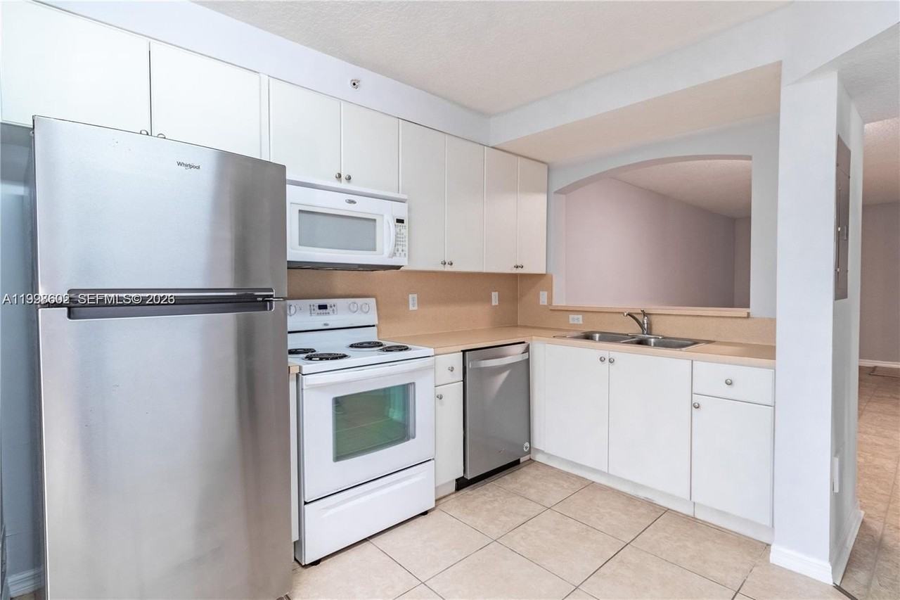22801 Sw 88th Pl #204 - Photo 7 of 27