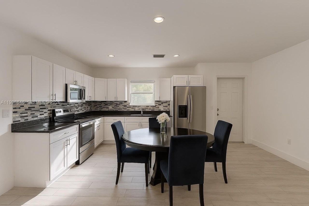 116 Nw 4th Ave #116 - Photo 3 of 11