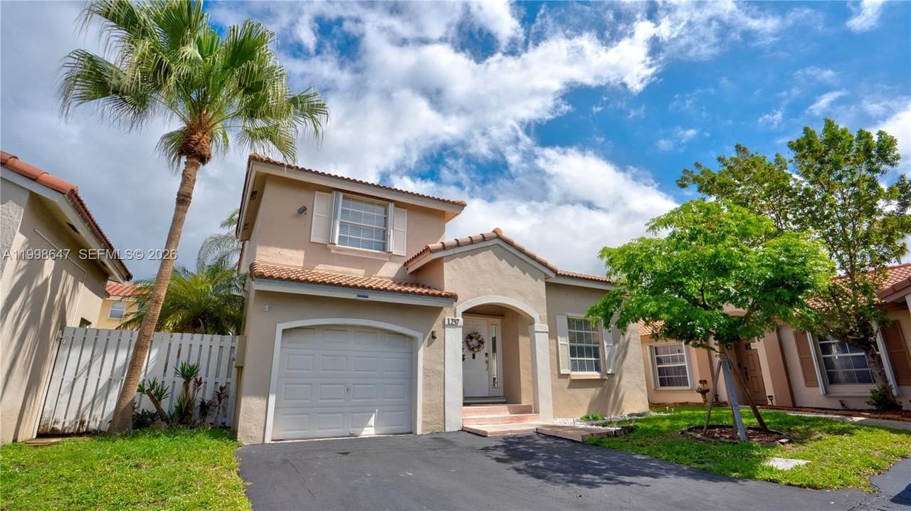 1237 Nw 125th Ter - Photo 3 of 48