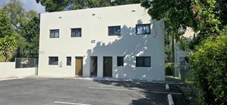 1037 Sw 4th St #4 - Photo 1 of 1