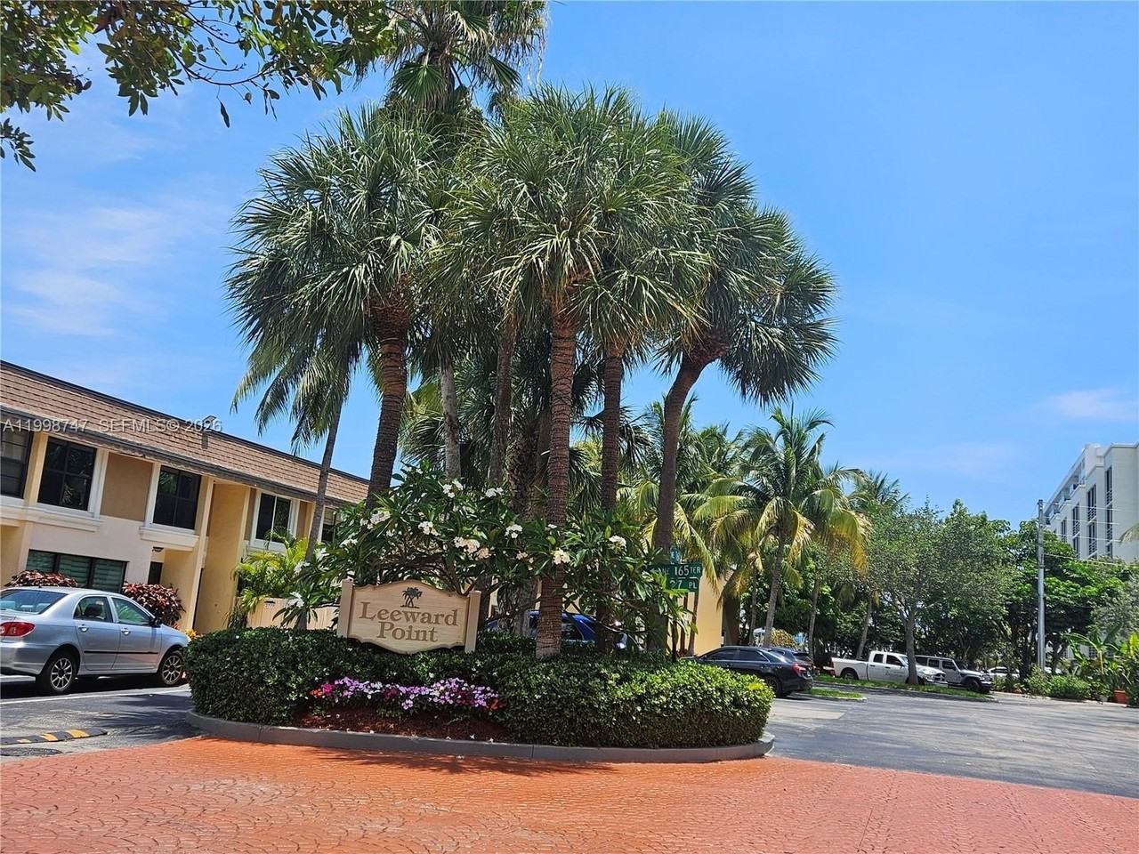 16446 Ne 27th Pl #38 - Photo 3 of 43