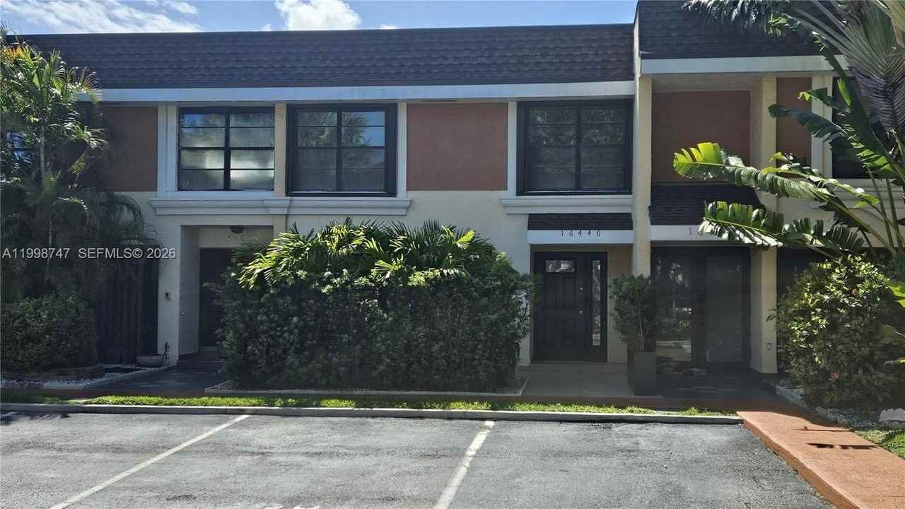 16446 Ne 27th Pl #38 - Photo 4 of 43