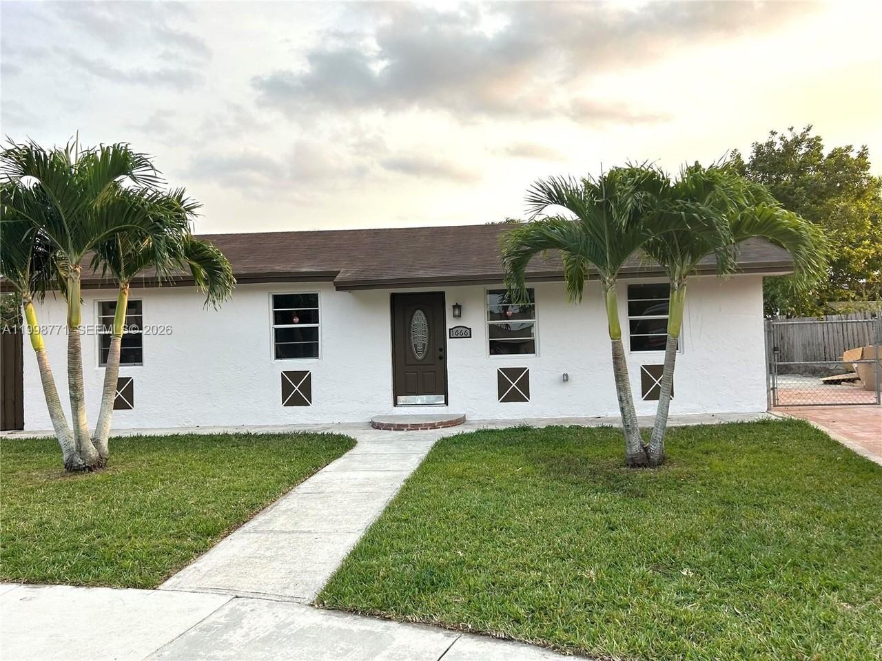 1666 Sw 3rd Ct - Photo 4 of 31