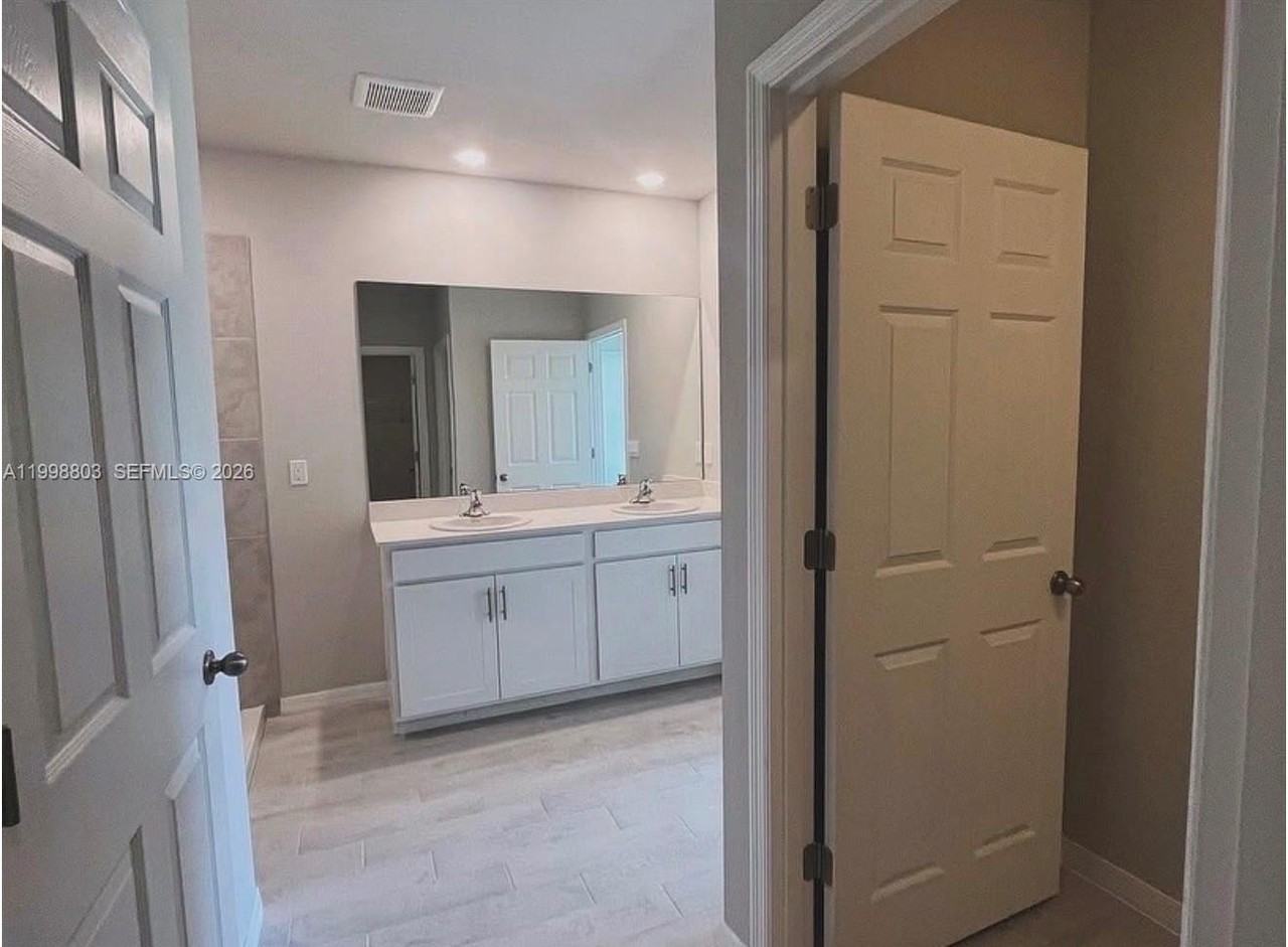 30 1pl #3013 - Photo 5 of 8