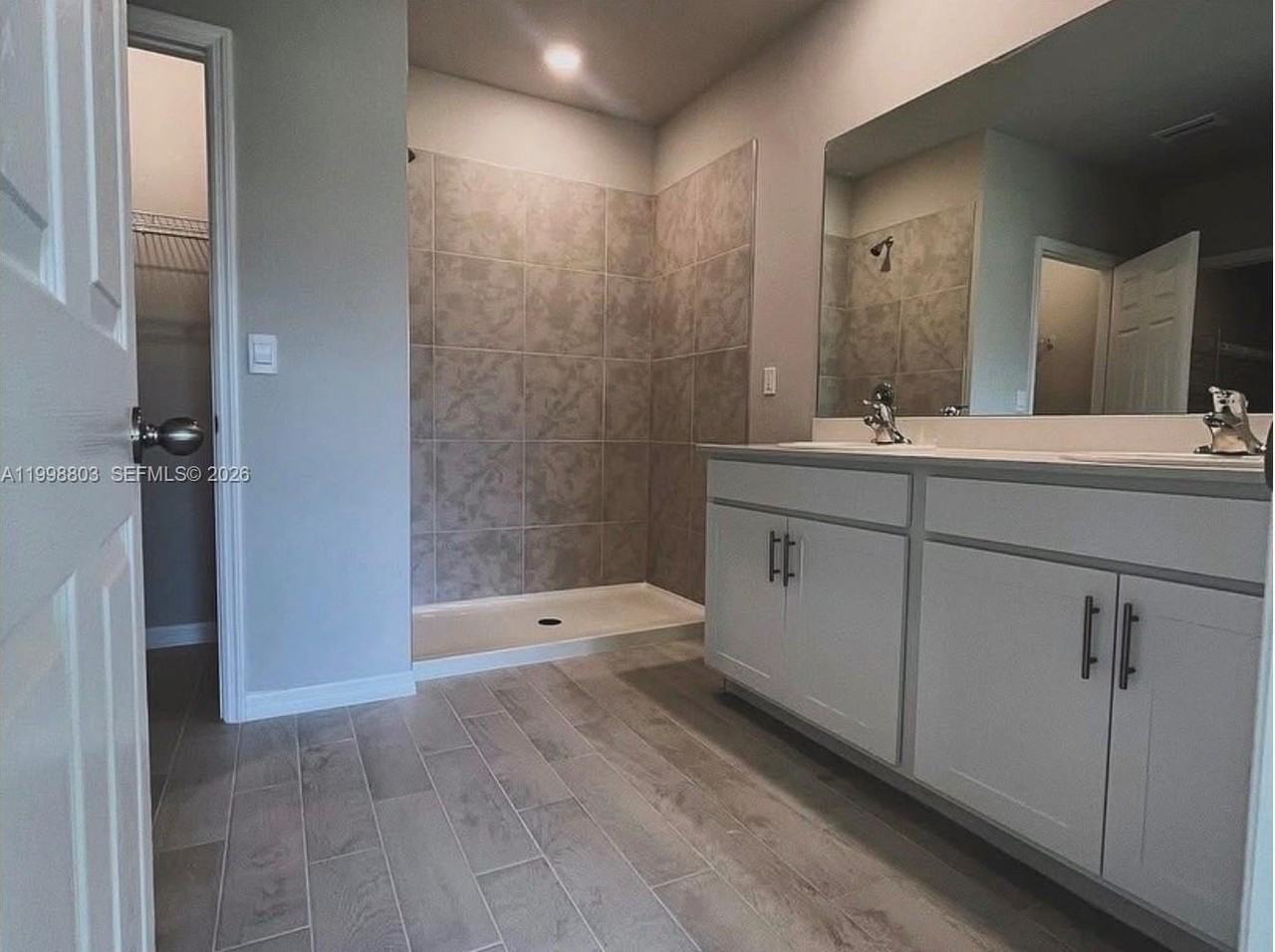 30 1pl #3013 - Photo 7 of 8