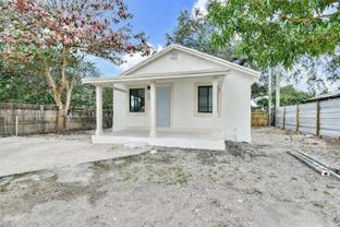 2919 Nw 92nd St #R - Photo 1 of 1