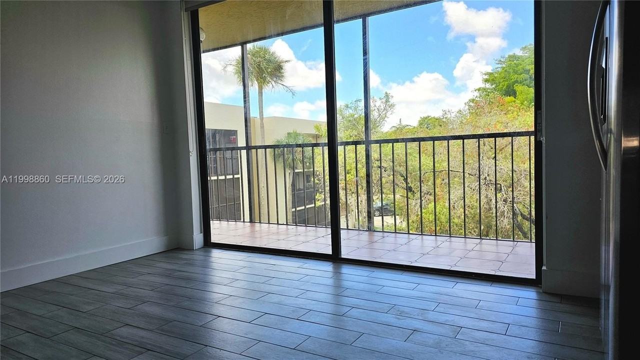 8075 Sw 107th Ave #311 - Photo 3 of 38