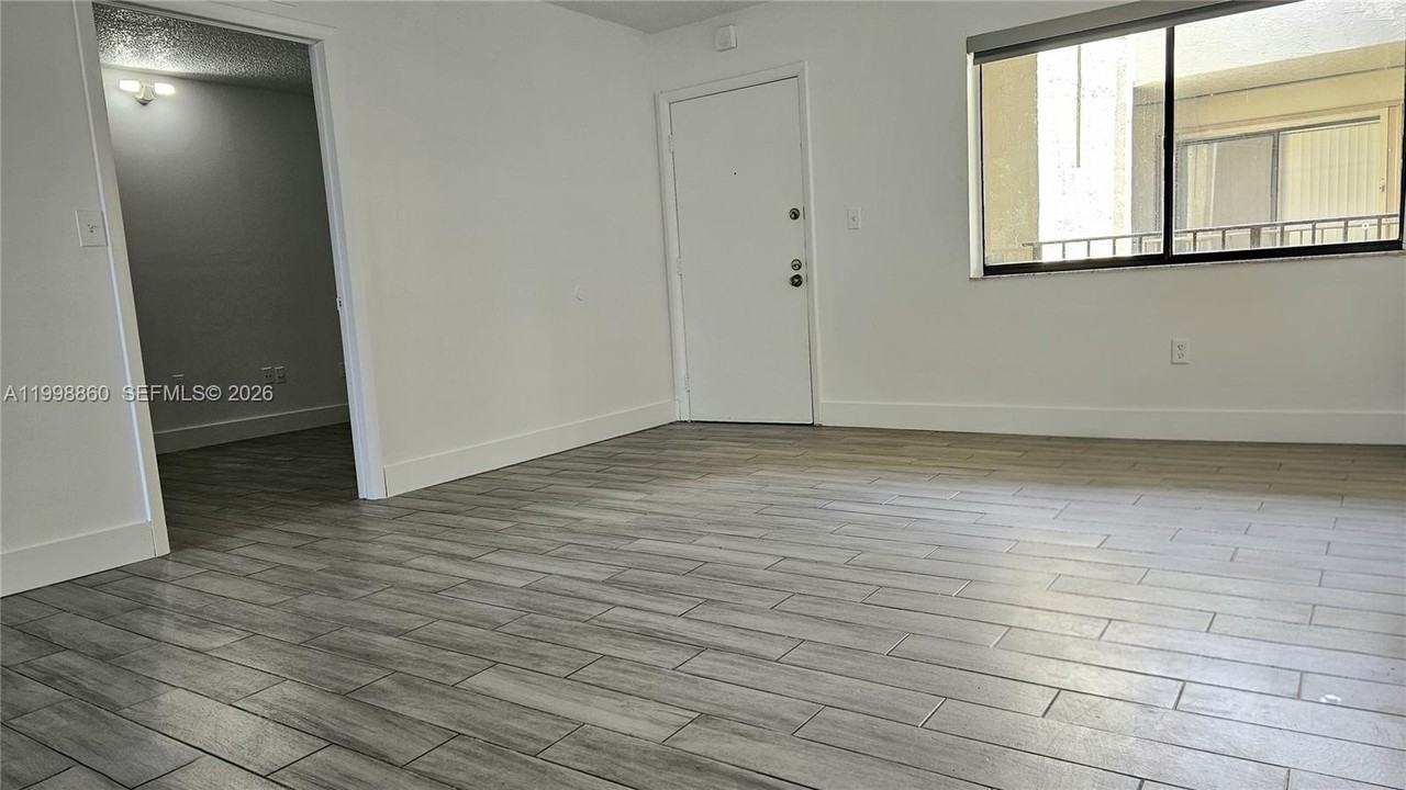 8075 Sw 107th Ave #311 - Photo 4 of 38