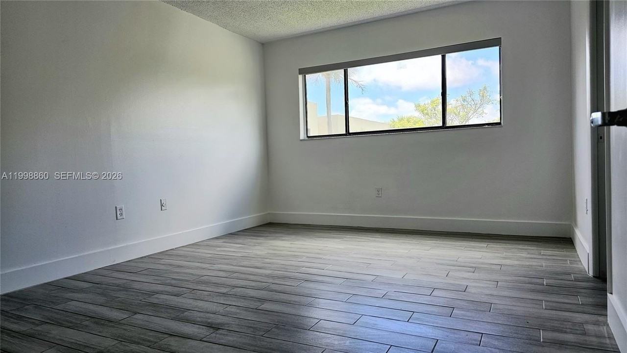 8075 Sw 107th Ave #311 - Photo 7 of 38