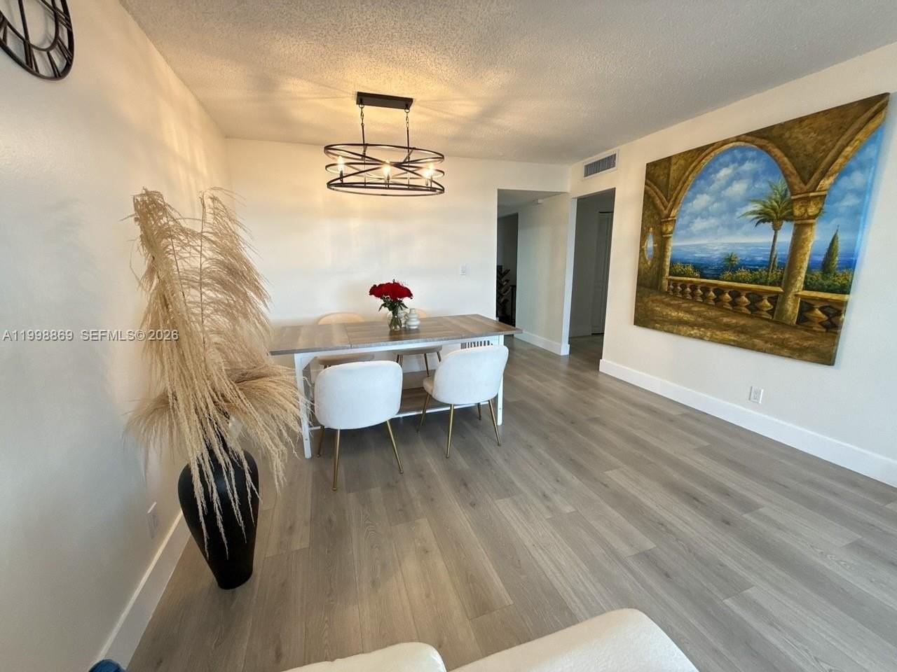 1825 W 44th Pl #808 - Photo 6 of 17