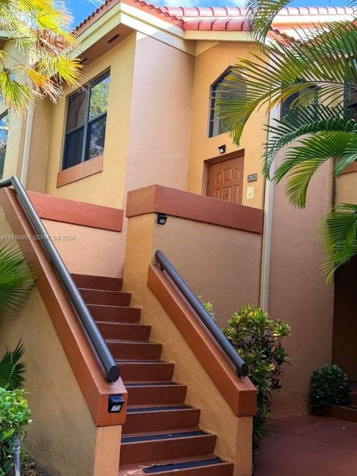 15515 Miami Lakeway N