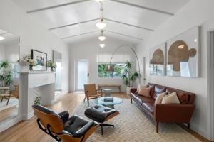 featured image of 1310 Flamingo Way