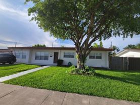 8245 Sw 43rd St - Photo 1 of 1