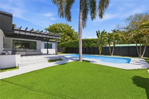 featured image of 86 Ne 110th St