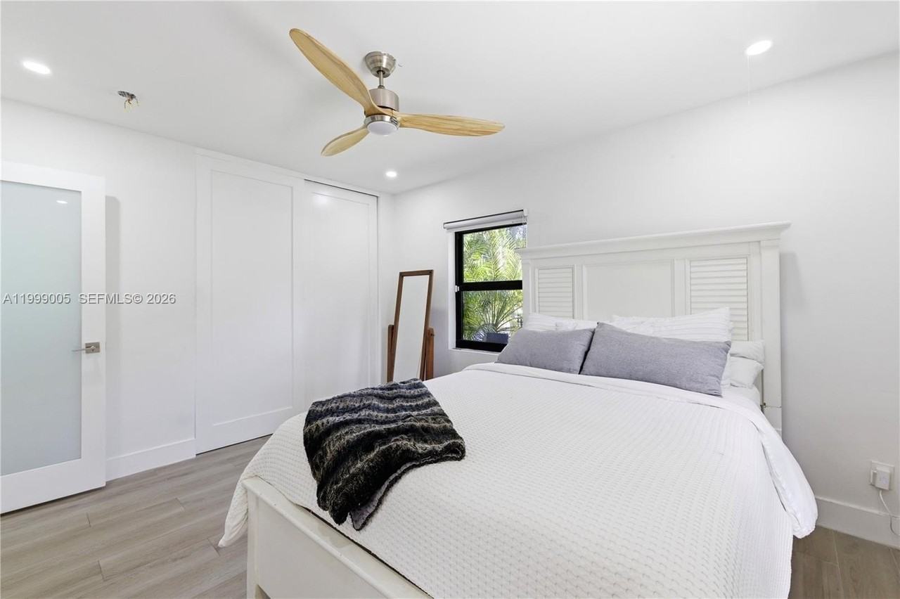 86 Ne 110th St - Photo 7 of 49