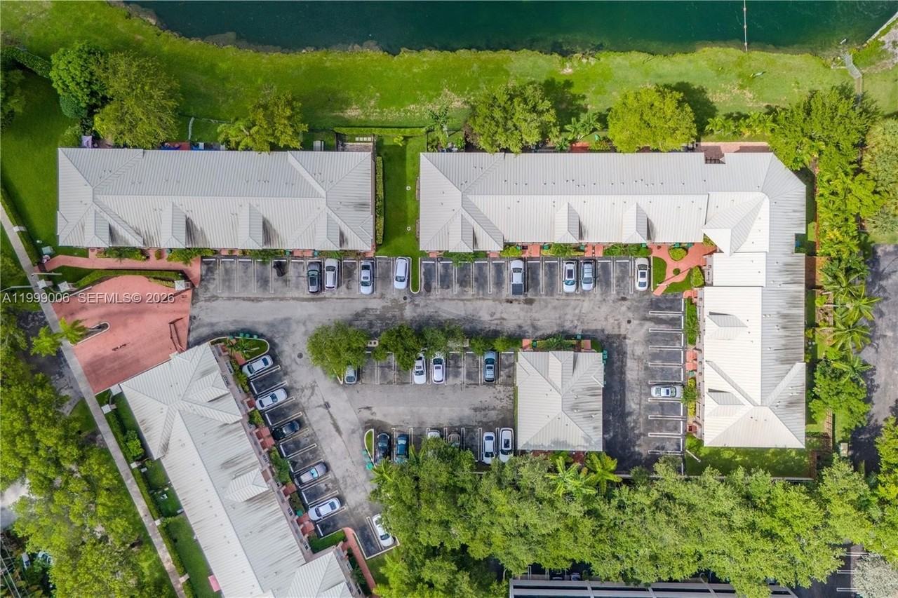 15750 Sw 92nd Ave #20C - Photo 2 of 25