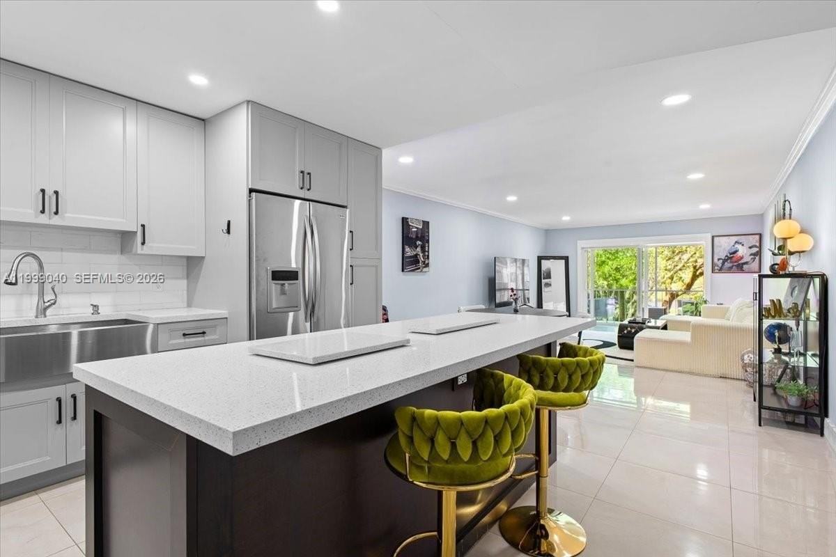 6001 N Falls Circle Dr #310 - Photo 5 of 32