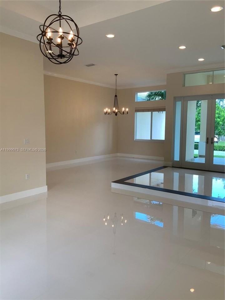 12308 Sw 94th Pl - Photo 7 of 21