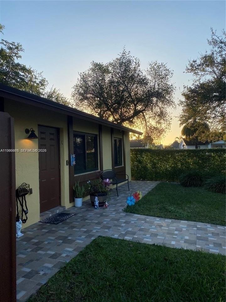 14754 Sw 66th Ter #0 - Photo 2 of 20