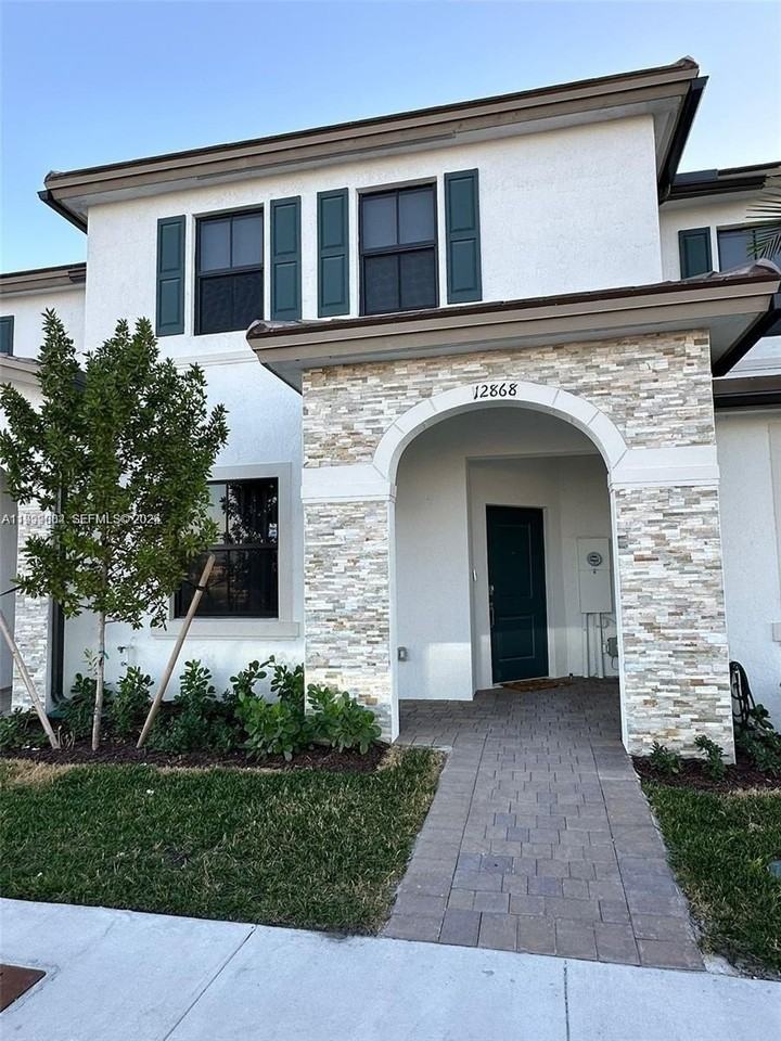 12868 Sw 232nd Ter