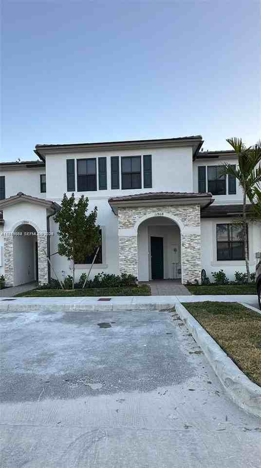 12868 Sw 232nd Ter - Photo 2 of 48