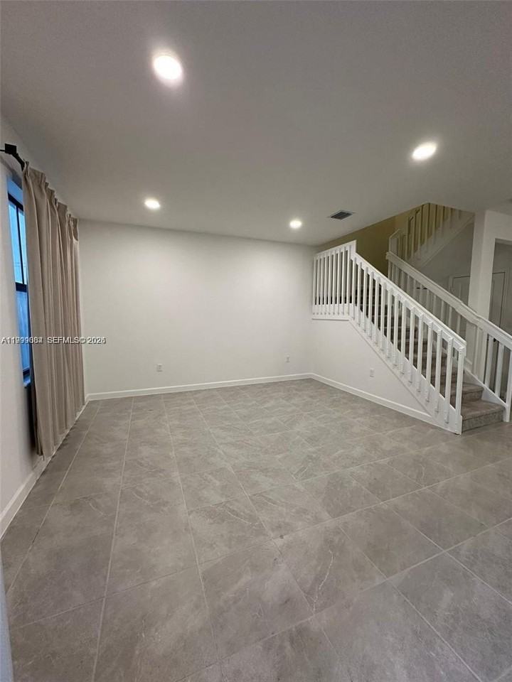12868 Sw 232nd Ter - Photo 6 of 48