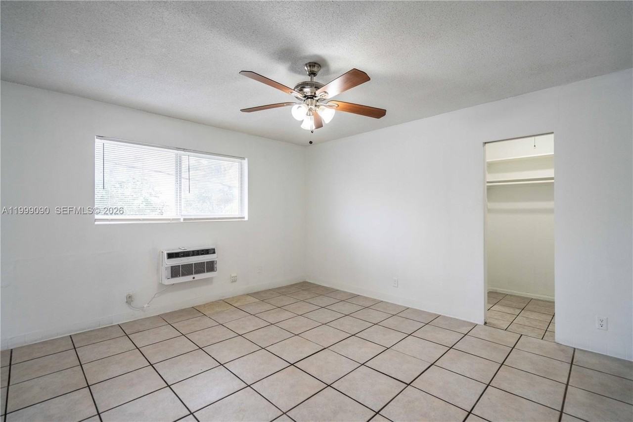 3049 Nw 9th Ave #9A - Photo 7 of 17