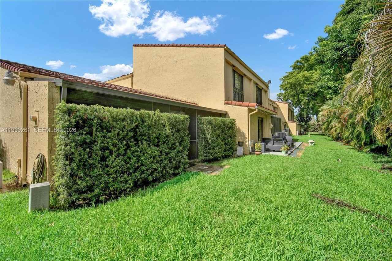 3996 Estepona Ave #4A1 - Photo 4 of 41