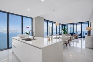 featured image of 700 Ne 24th St #901