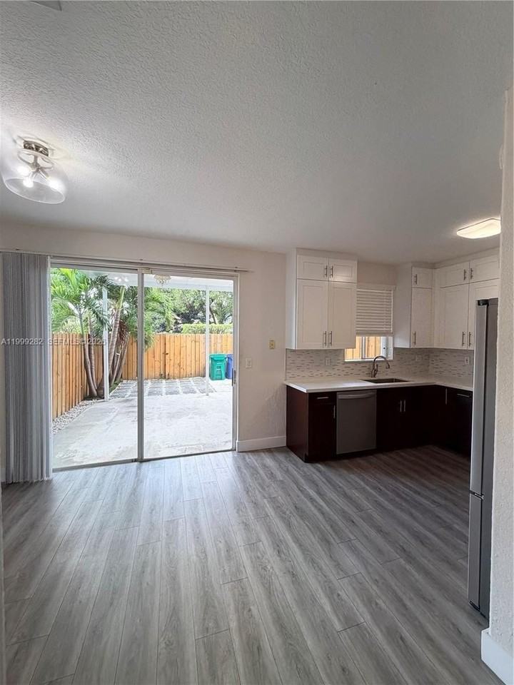 7319 Nw 174th Ter #103 - Photo 7 of 22