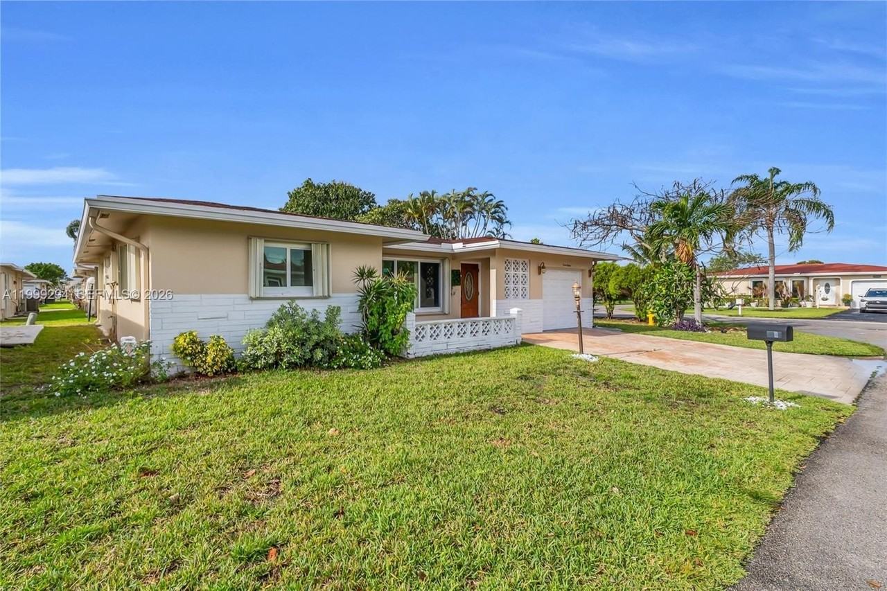 1280 Nw 49th St - Photo 2 of 29