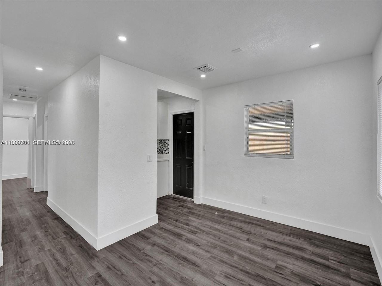 6420 Sw 22nd Ct - Photo 7 of 19